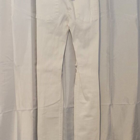 * * ALICE + OLIVIA DISTRESSED WHITE STRETCHY JEANS - Picture 8 of 8